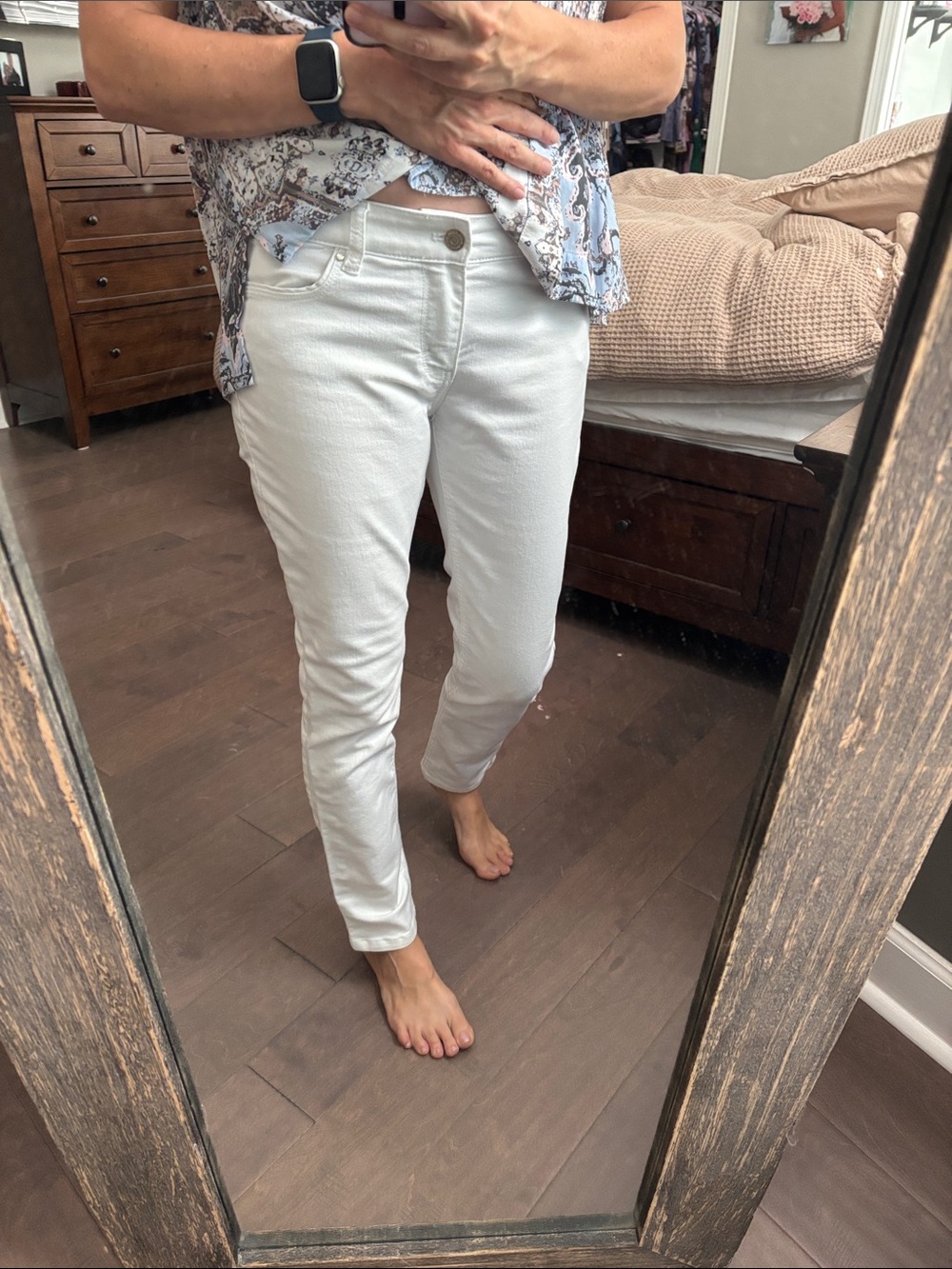 White House Black Market White Ankle Slim Stretch Jeans